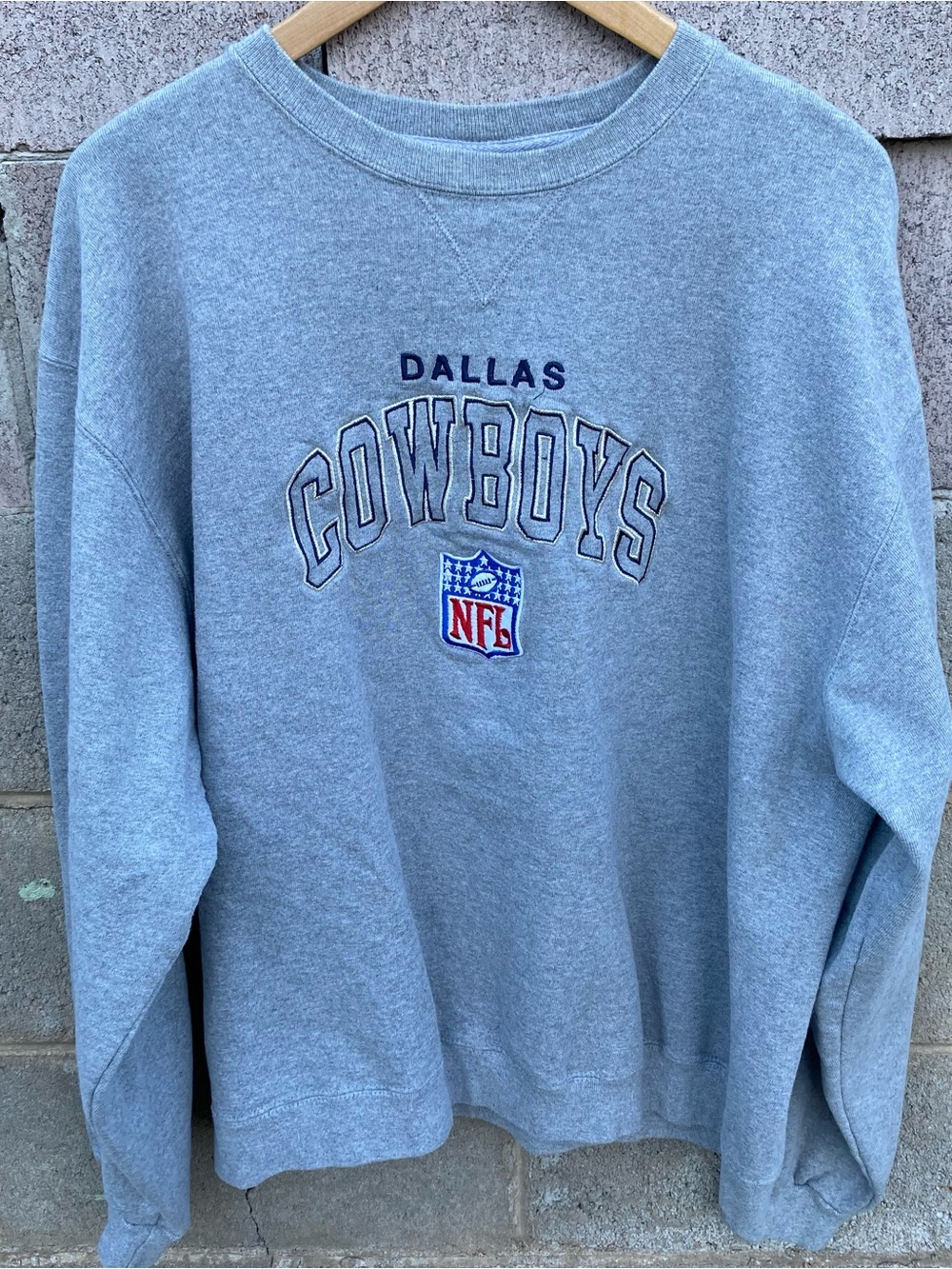 Vintage 90’s Dallas Cowboys Gray crewneck sweatshirt Size XL Champion